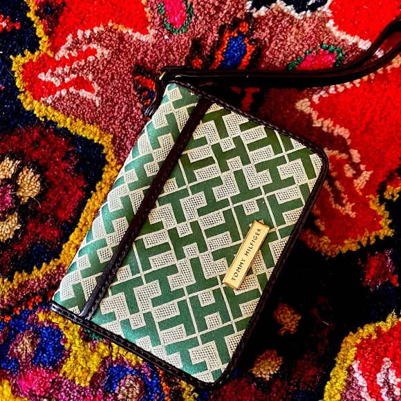 Tommy Hilfiger wallet and card holder - Picture 1 of 5